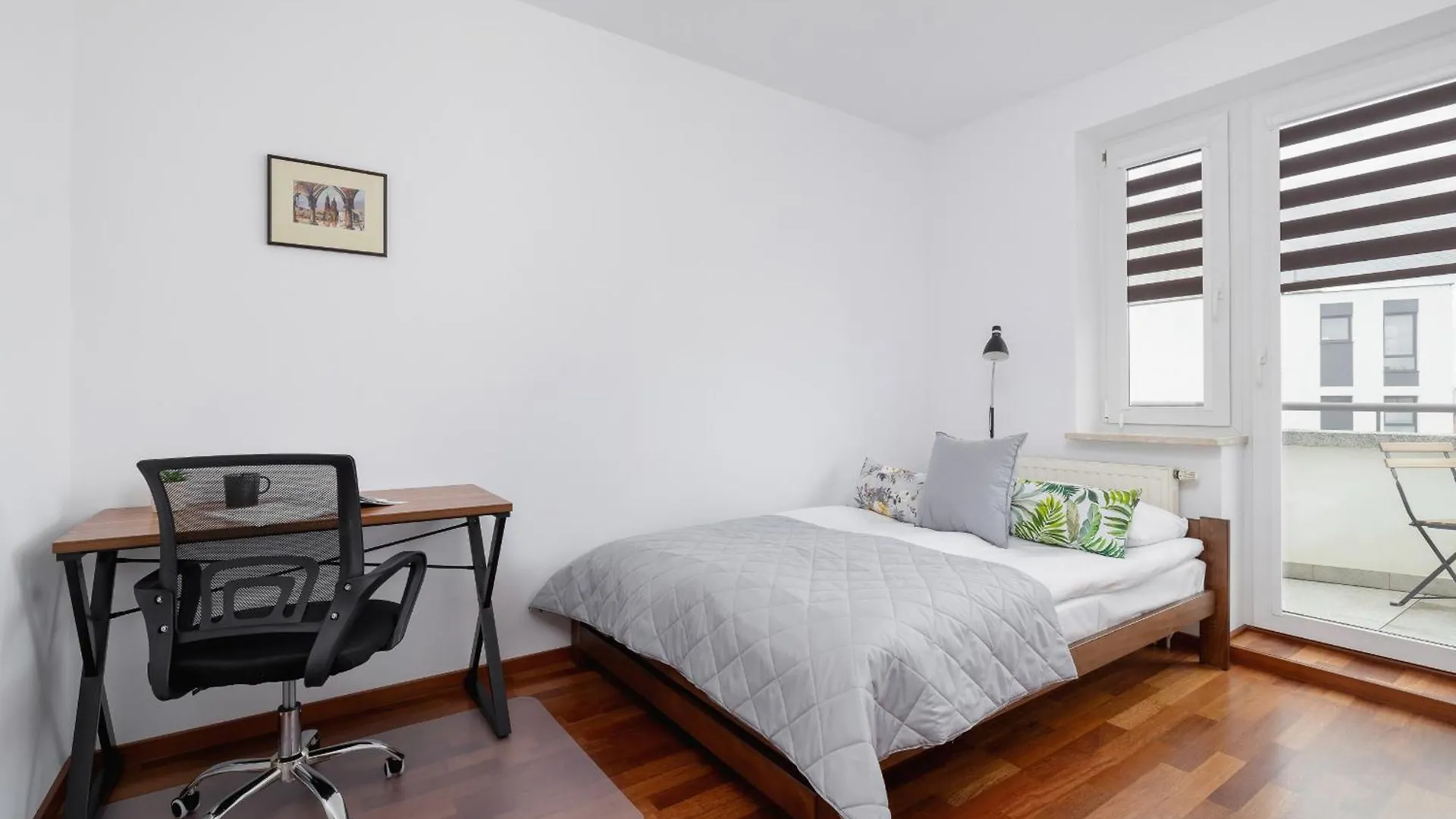 Unique Apartment Bialopradnicka With Balcony In Krakow By Noclegi Renters contacts