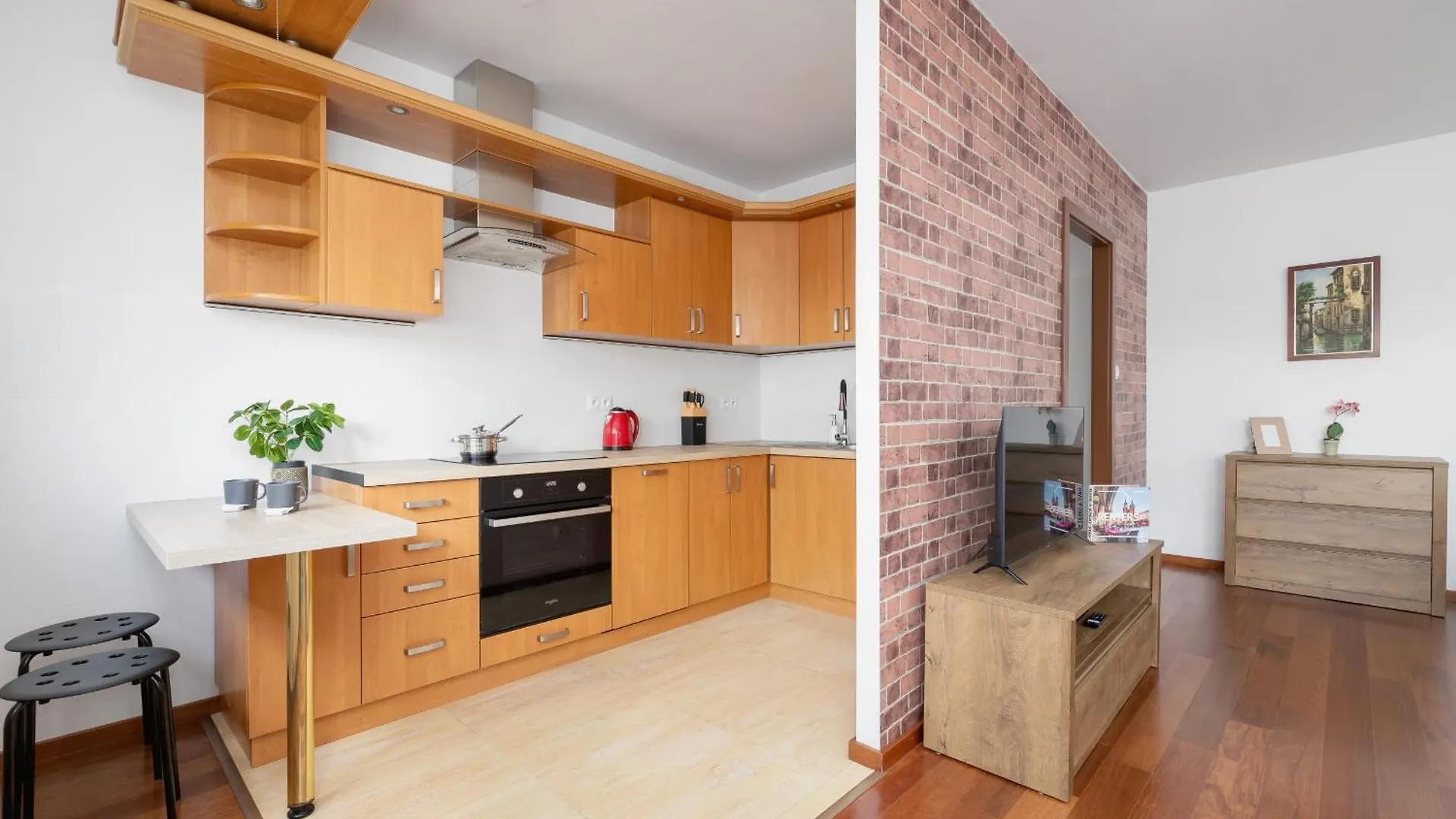 Unique Apartment Bialopradnicka With Balcony In Krakow By Noclegi Renters