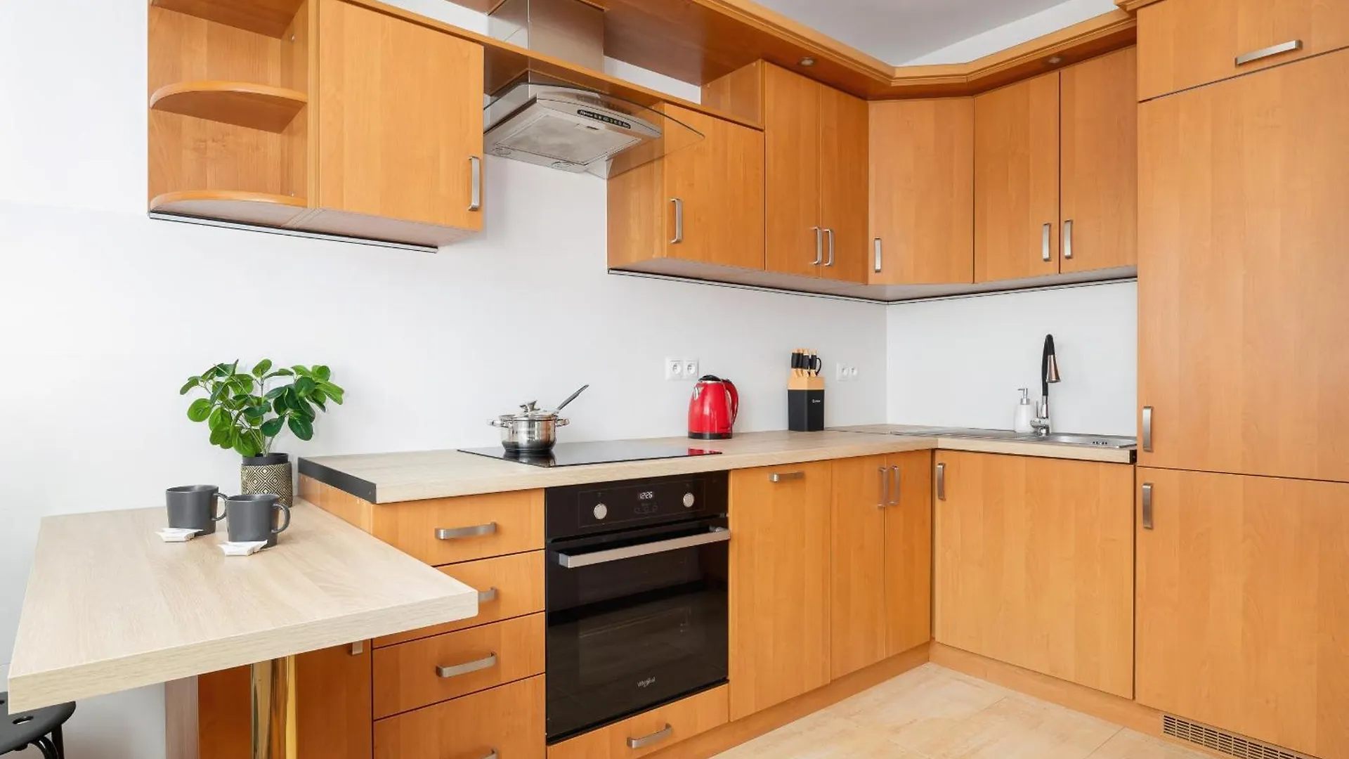 Unique Apartment Bialopradnicka With Balcony In Krakow By Noclegi Renters